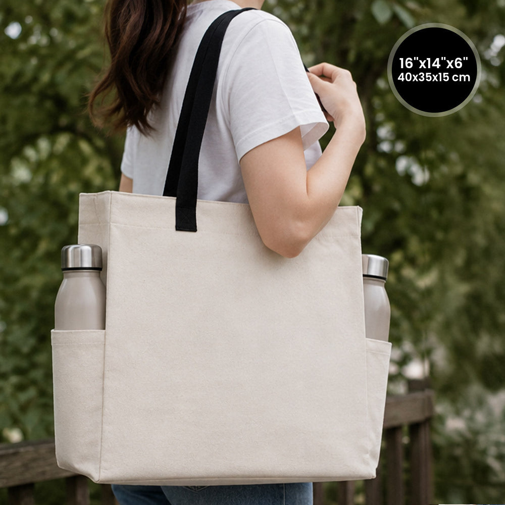 Unbedruckte Baumwolltasche 40 x 35 x 15 cm aus Naturbaumwolle mit schwarzen Webhenkeln und Seitentaschen