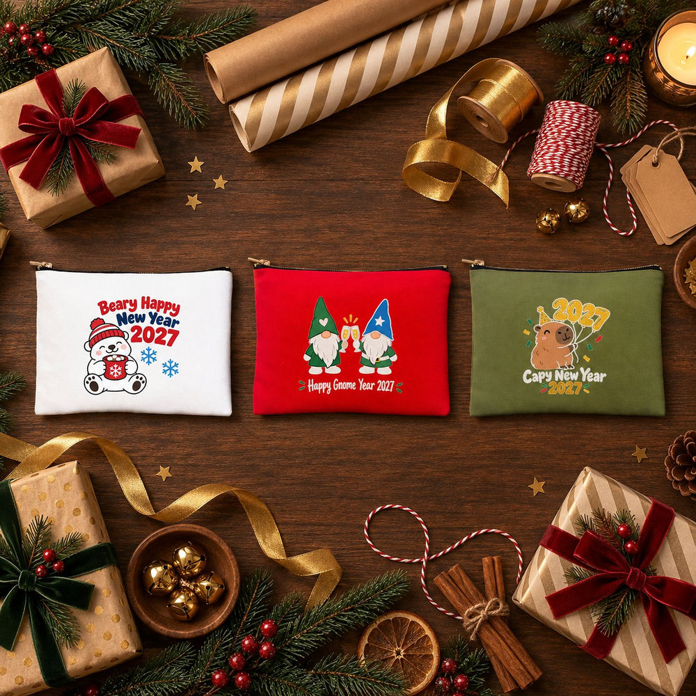 Weihnachts-Kosmetiktasche – 9 Motive für Weihnachten & Neujahr 2027, Clutch mit Reißverschluss 21 × 15 cm – Baumwollgabardine