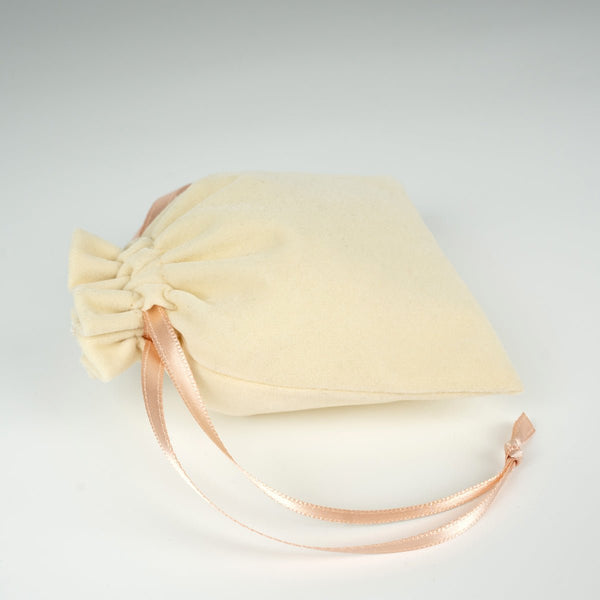 Velvet Rose Drawstring Pouch with Blush Pink Ribbon – 4" × 5" (10 × 13 cm) - Pamusan.com